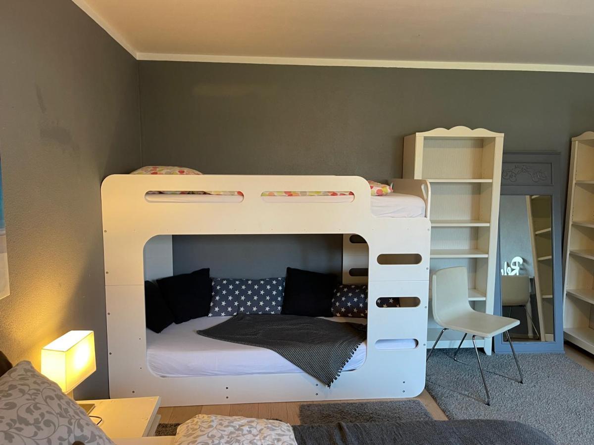Appartment 53Qm Im Architektenhaus - 2 Schlafzimmer Mit Kueche Und Bad, Nur 2Min Von A8 - Ruhig Und Modern Иршенберг Экстерьер фото